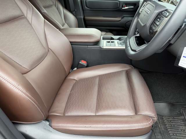 Toyota Land Cruiser 250 10