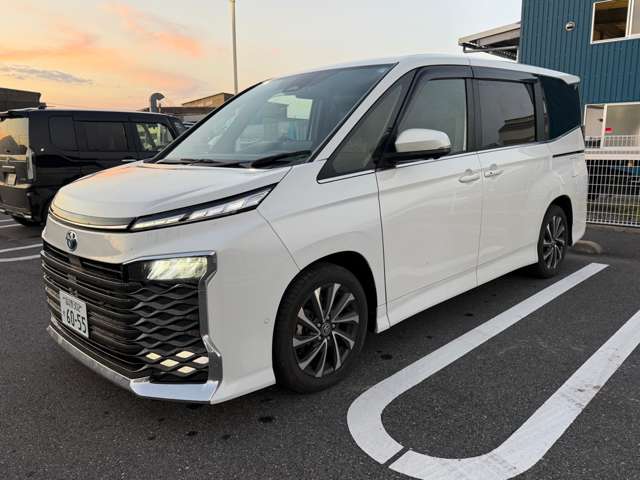 Toyota Voxy 7