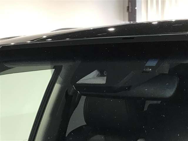 Lexus LX 4