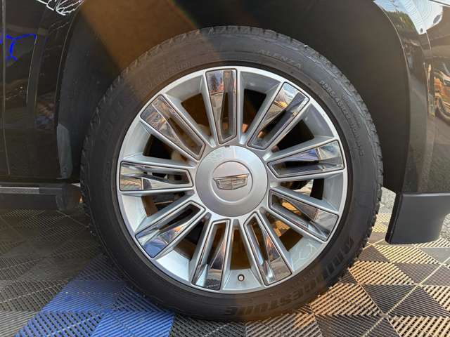 Cadillac エスカレード 11