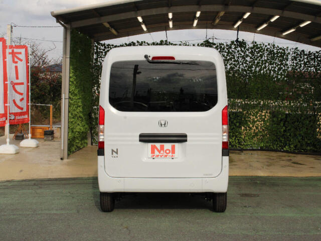 Honda N-VAN 9