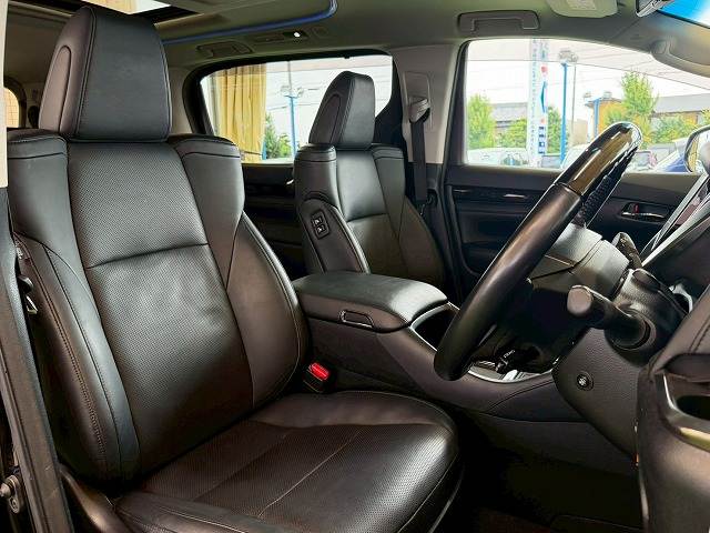 Toyota Vellfire 10