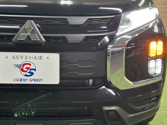 Mitsubishi RVR 11