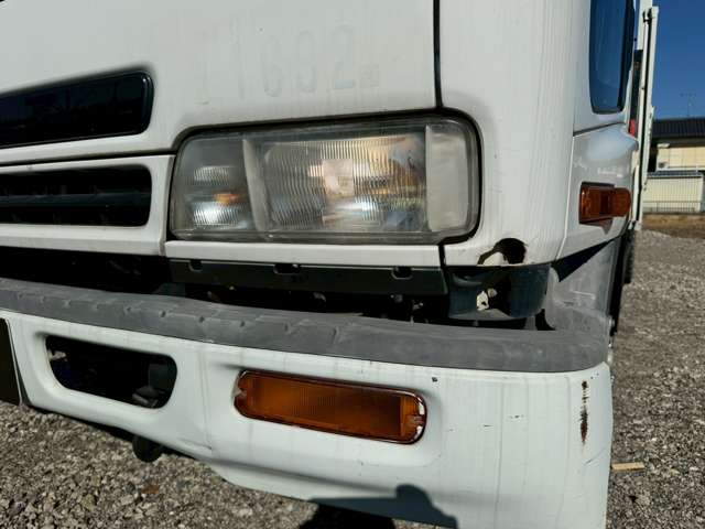 Isuzu Forward 3