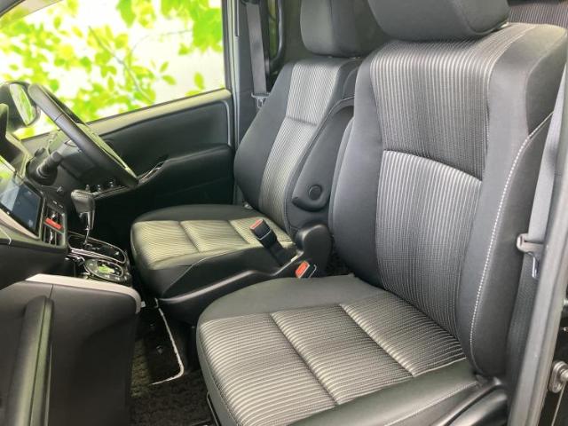 Toyota Voxy 9