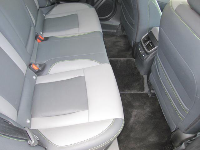 Subaru Legacy Outback 12