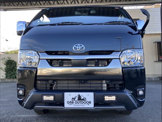 Toyota Hiace Van 2