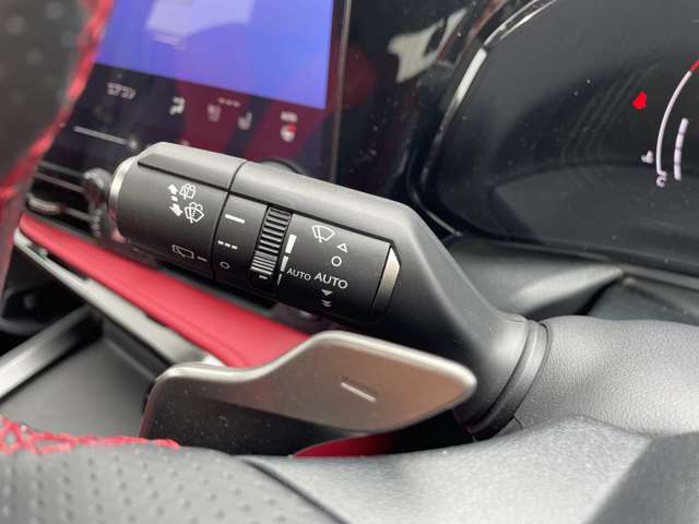 Lexus NX 12