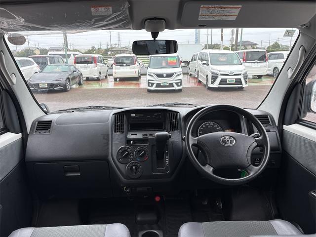 Toyota Light Ace Van 4