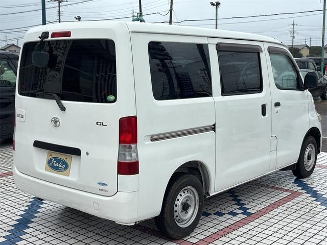 Toyota Light Ace Van 9
