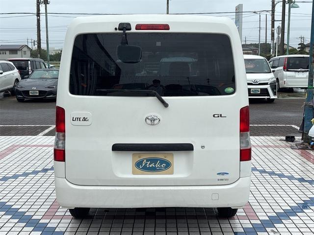 Toyota Light Ace Van 10
