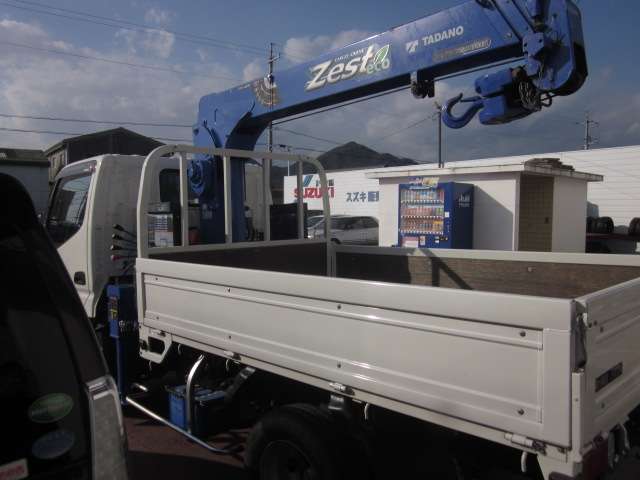 Hino Dutro 6