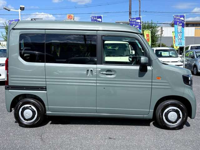 Honda N-VAN 10