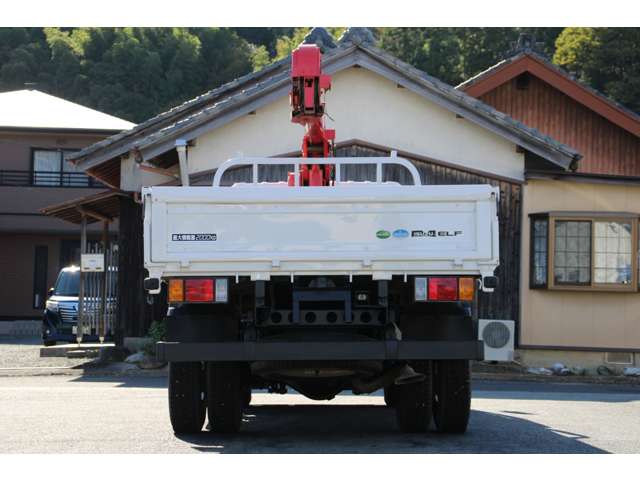 Isuzu Elf 12