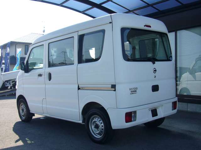 Nissan NV100 Clipper 12
