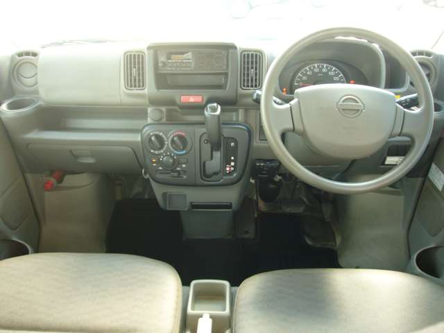 Nissan NV100 Clipper 7