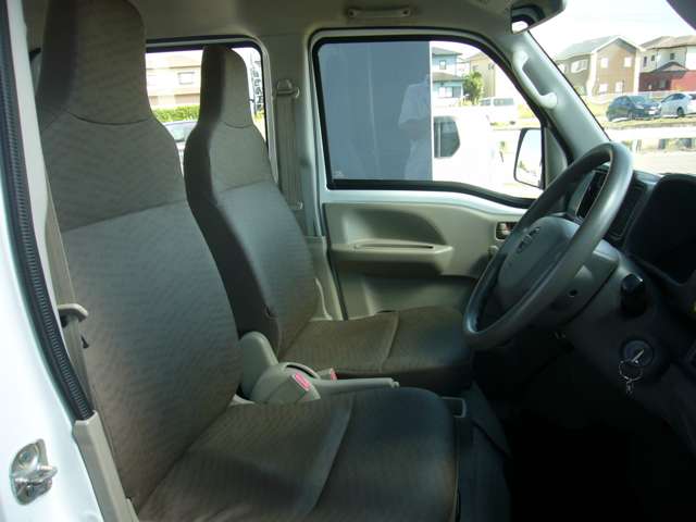 Nissan NV100 Clipper 10