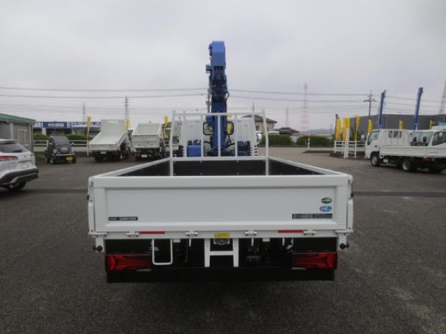 Mitsubishi Fuso Canter 7