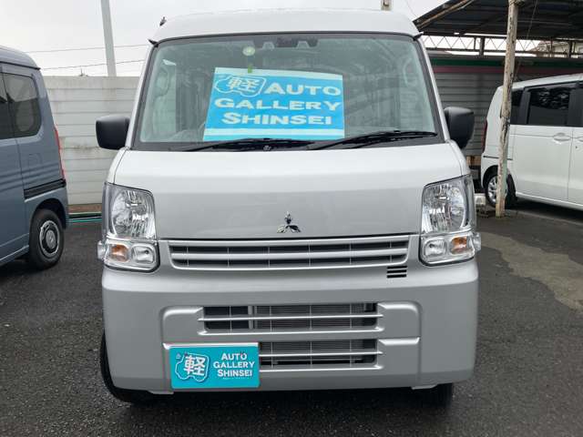 Mitsubishi Minicab Van 8
