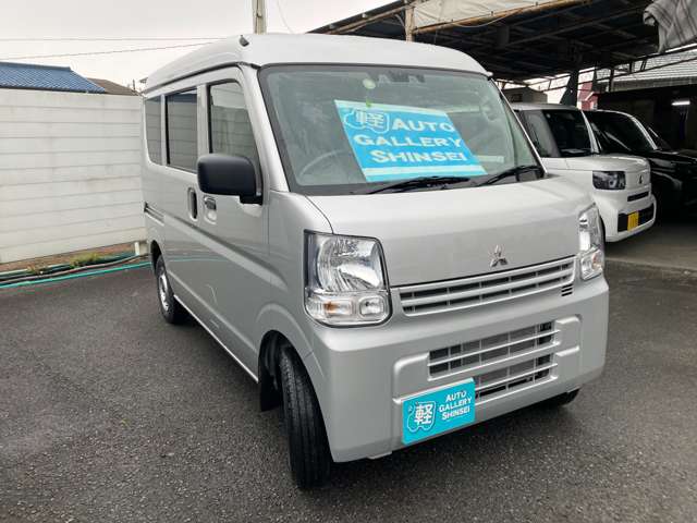 Mitsubishi Minicab Van 9