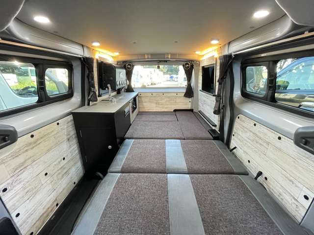 Nissan NV200 Vanette Van 6