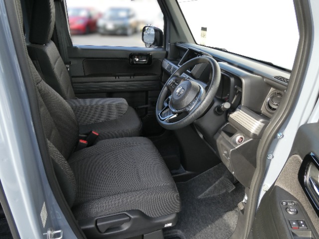 Honda N-VAN 12