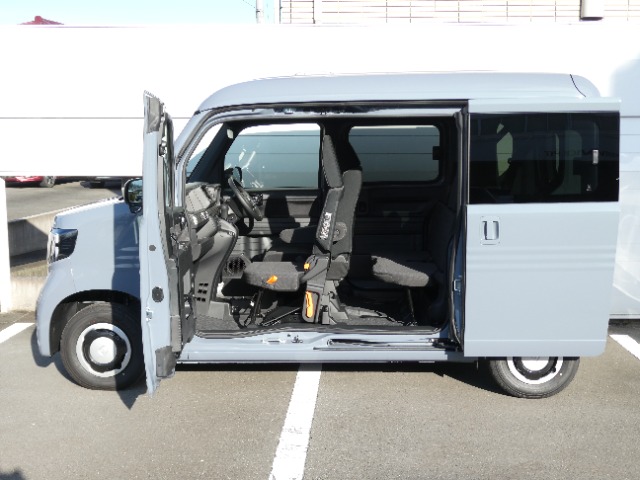 Honda N-VAN 9
