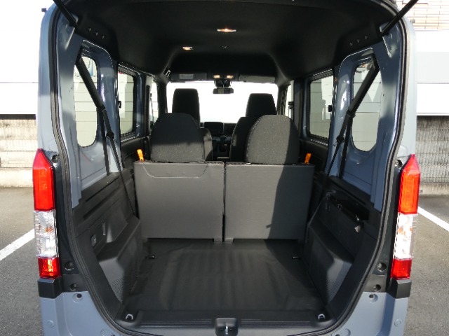 Honda N-VAN 10