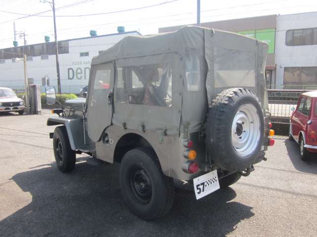 Mitsubishi Jeep 6