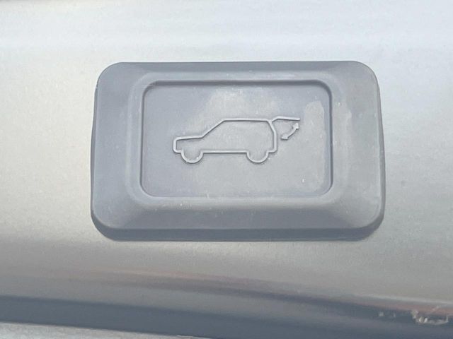 Toyota RAV4 8