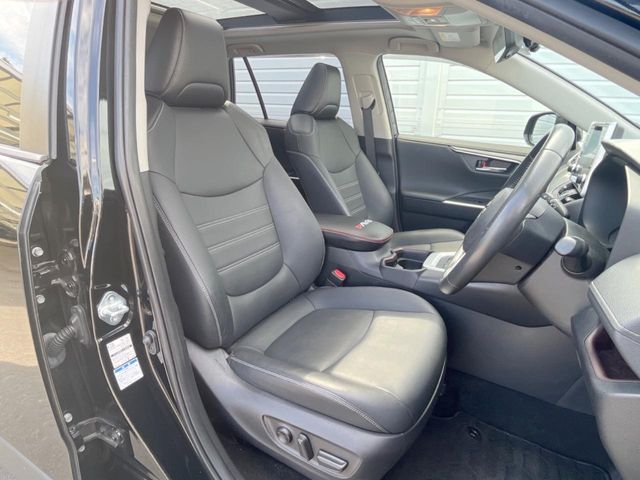 Toyota RAV4 9