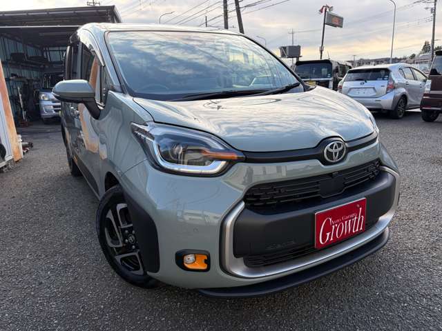 Toyota Sienta 2