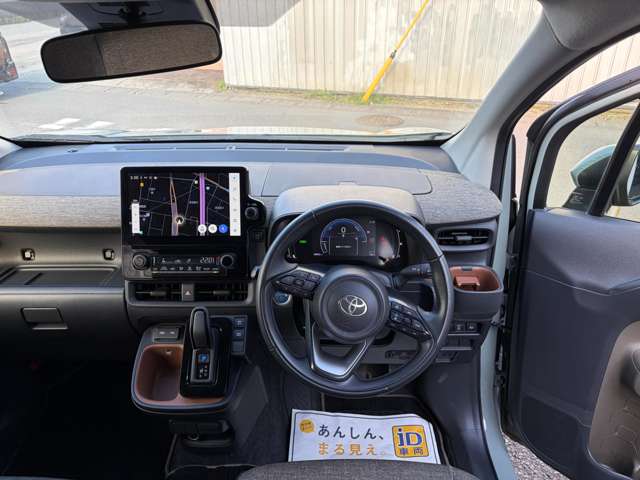 Toyota Sienta 6