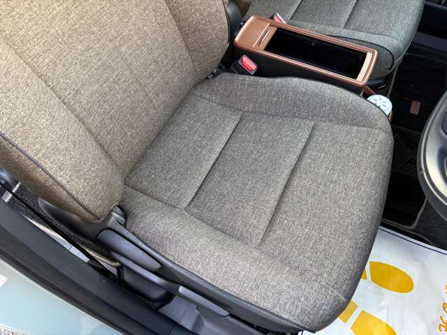 Toyota Sienta 7