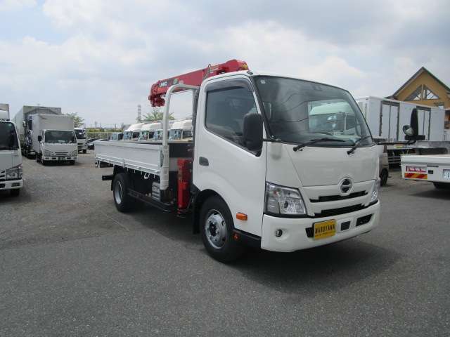 Hino Dutro 2