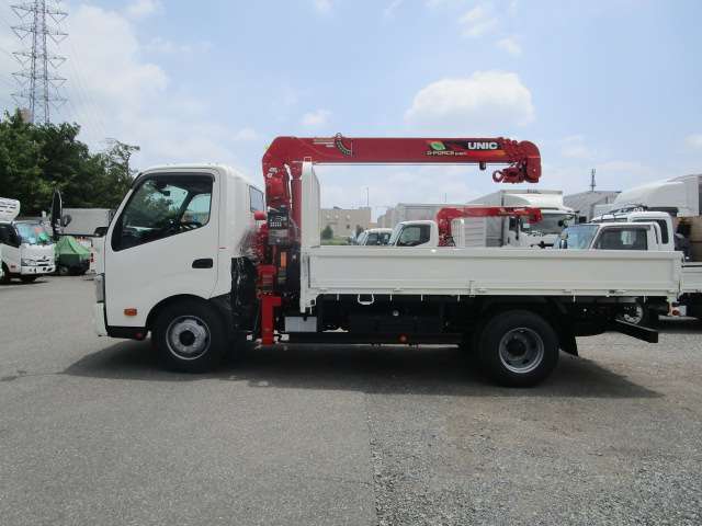 Hino Dutro 5