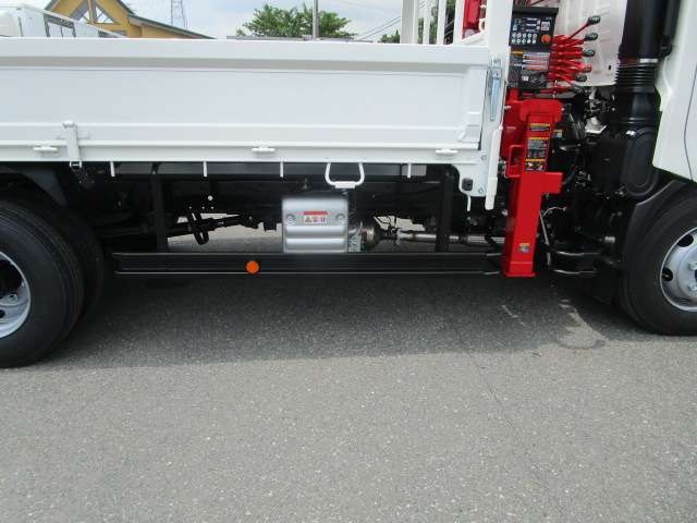 Hino Dutro 9