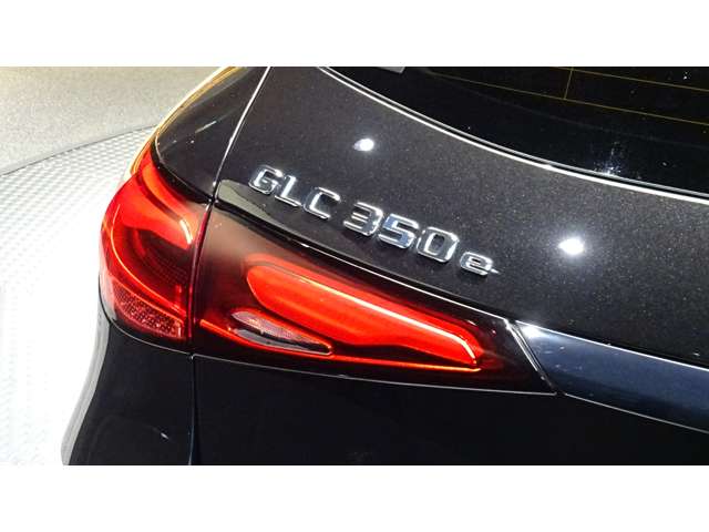 Mercedes-Benz GLC 8