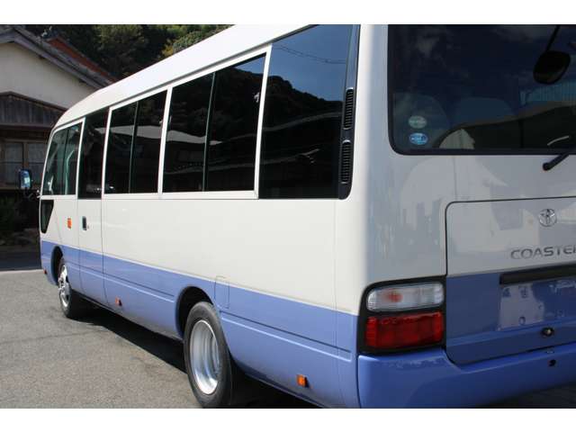 Toyota Coaster 6