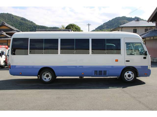 Toyota Coaster 9