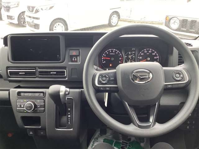 Daihatsu Atrai 6