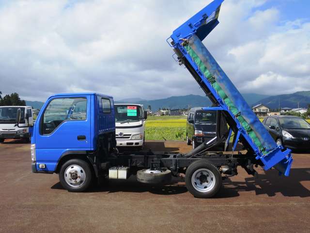 Isuzu Elf 5