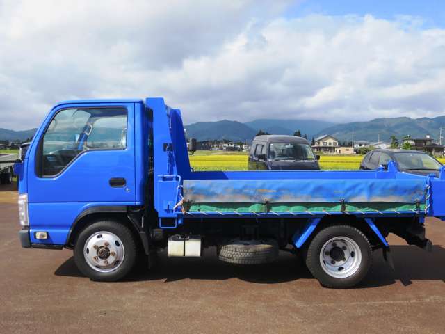 Isuzu Elf 10