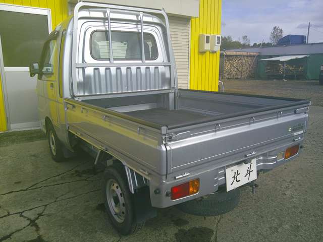 Daihatsu Hijet Truck 9