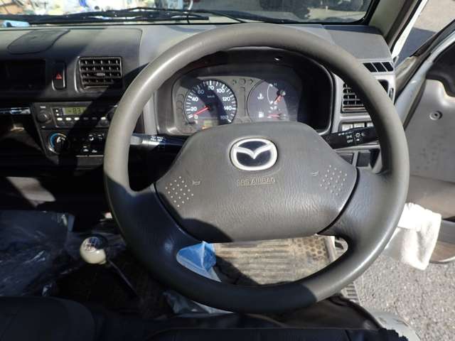 Mazda Bongo Truck 11