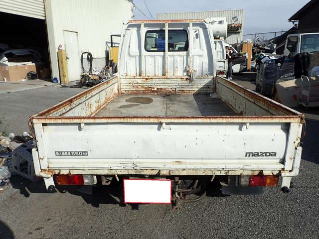 Mazda Bongo Truck 4