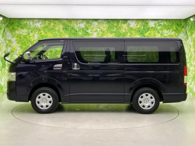 Toyota Hiace Van 6