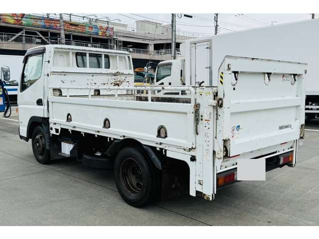 Mitsubishi Fuso Canter 4