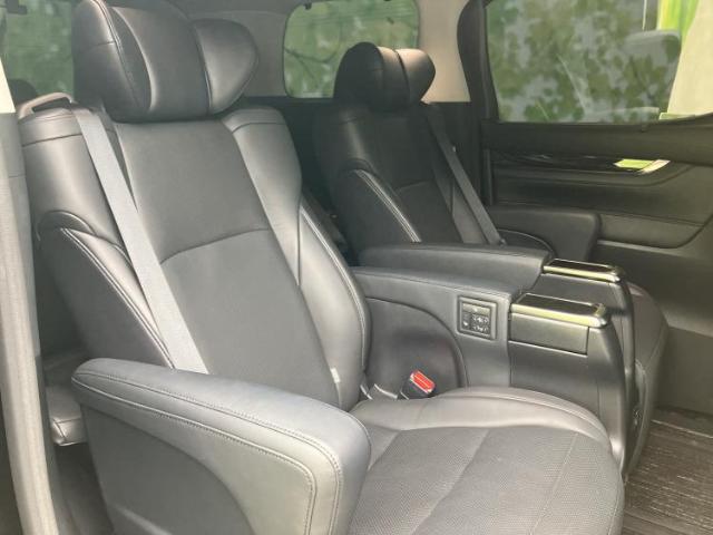 Toyota Alphard 7