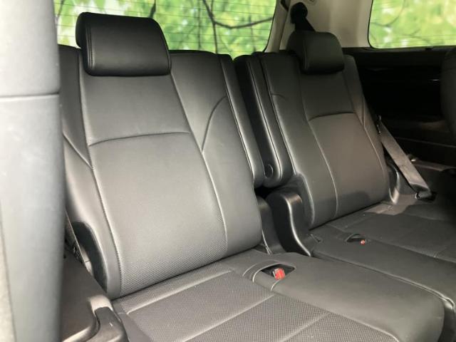 Toyota Alphard 8